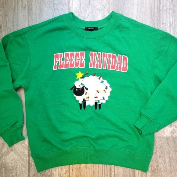 *LAST CHANCE* 2/$20 Forever 21 Fleeece Navidad Holiday Sweatshirt S - Picture 3 of 10